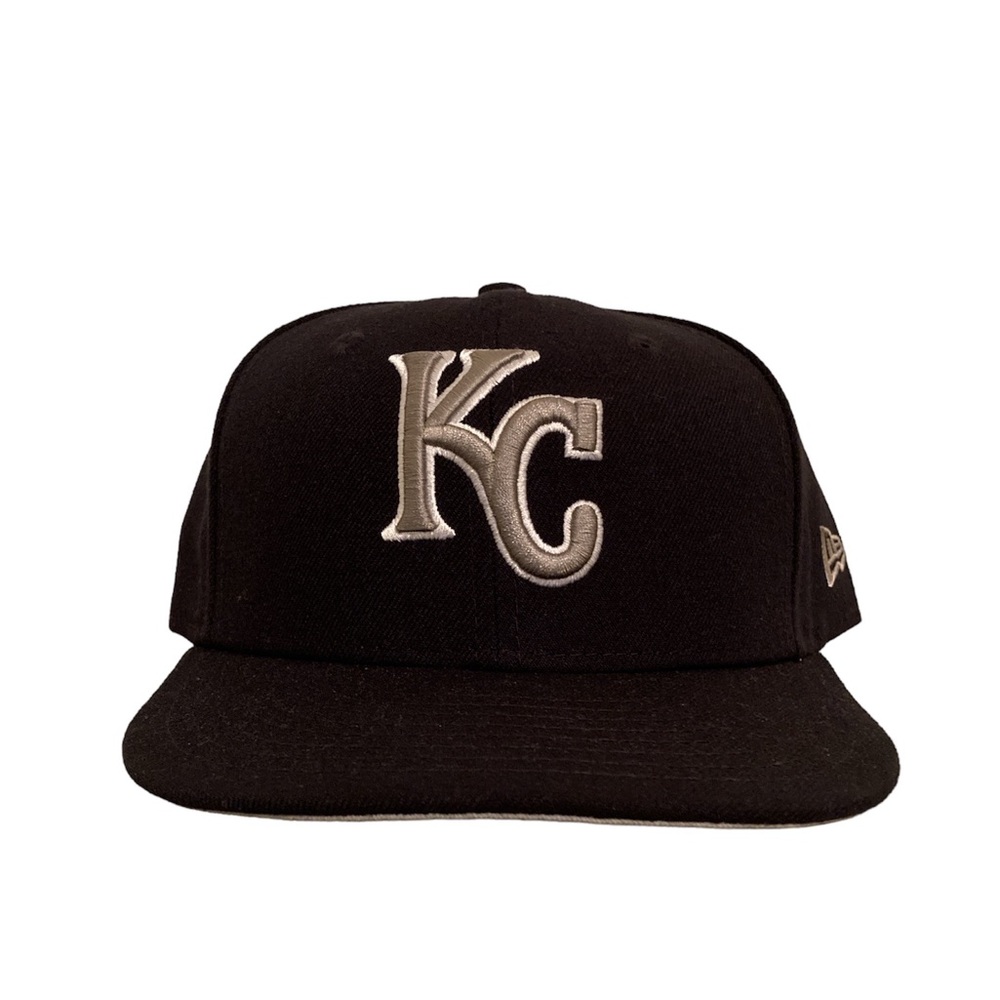 NWOT New Era Kansa City Royals 59Fifty Fitted Cap 7 1/4 Navy Blue/Grey